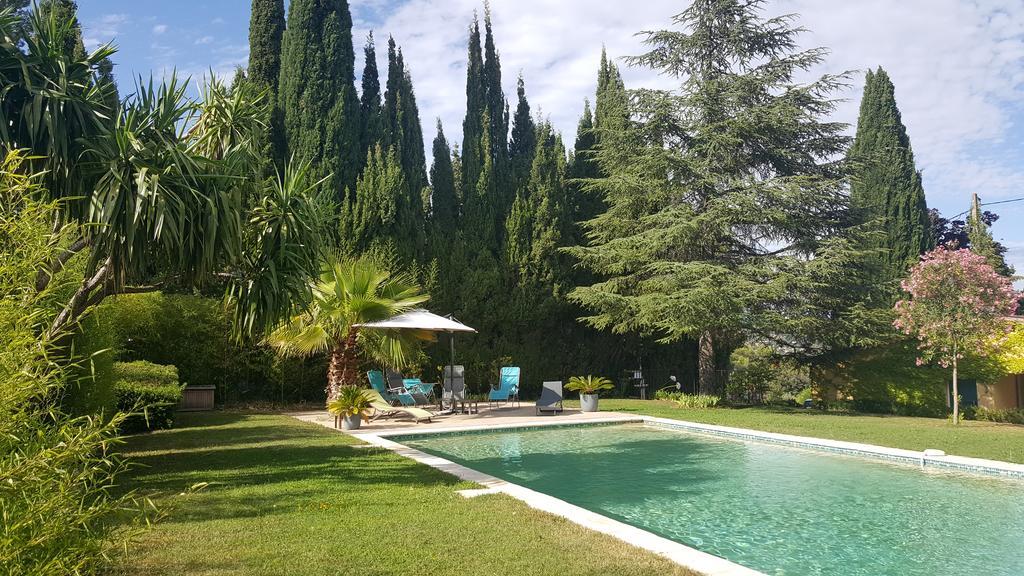 Le Clos Des Canebiers Panzió Grasse Kültér fotó